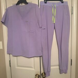 Lavender Dew Figs Scrubs